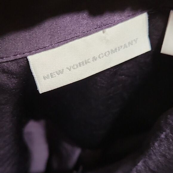 NY&Co Plum Purple Silky Long Sleeve Button Top - Picture 4 of 6